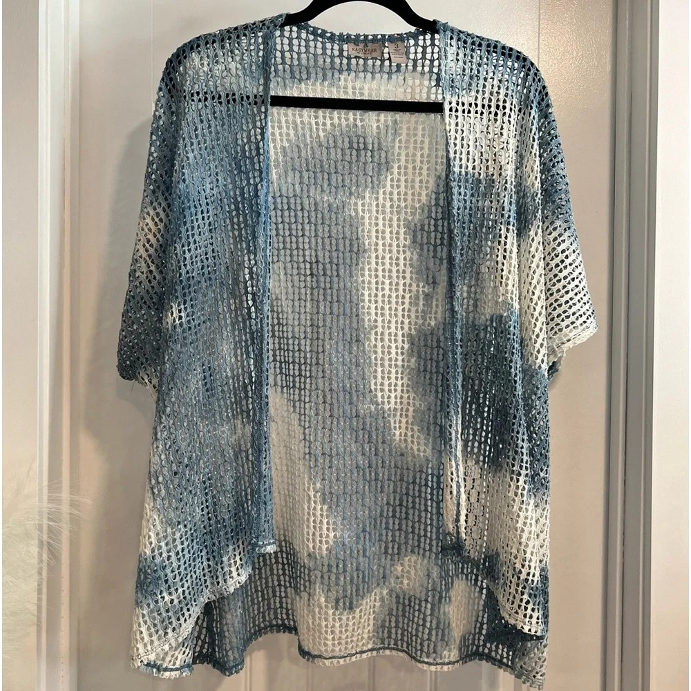 Easywear by Chicos Sky Blue & White Tie Dye Design Open Work Cardigan. Size 3.‎
